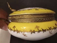 Vtg Silent Butler/ Crumb Catcher Porcelain.