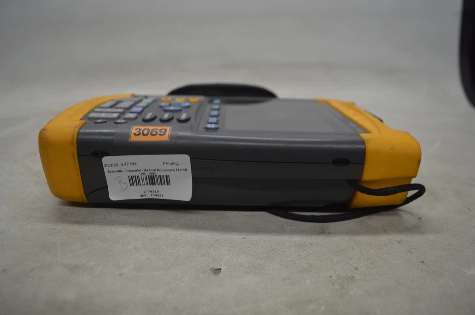 FLUKE 199C Scopemeter Color 200Mhz 2.5GSa/s Handheld 2 CH Oscilloscope - Image 2 of 4