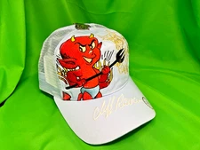 🧢 Cliff Raven Gray Trucker Hat – Embroidered Red Devil – Snapback Cap NEW