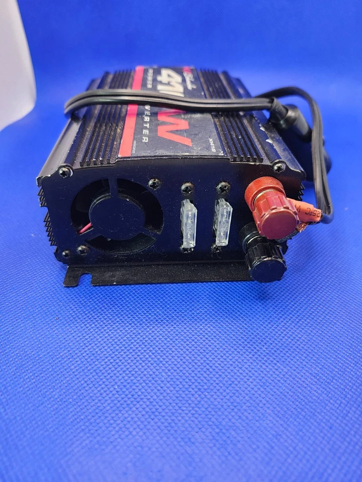 Schumacher 410W Power Converter 2 AC Outlets 120v AC 60hz - Image 3 of 4