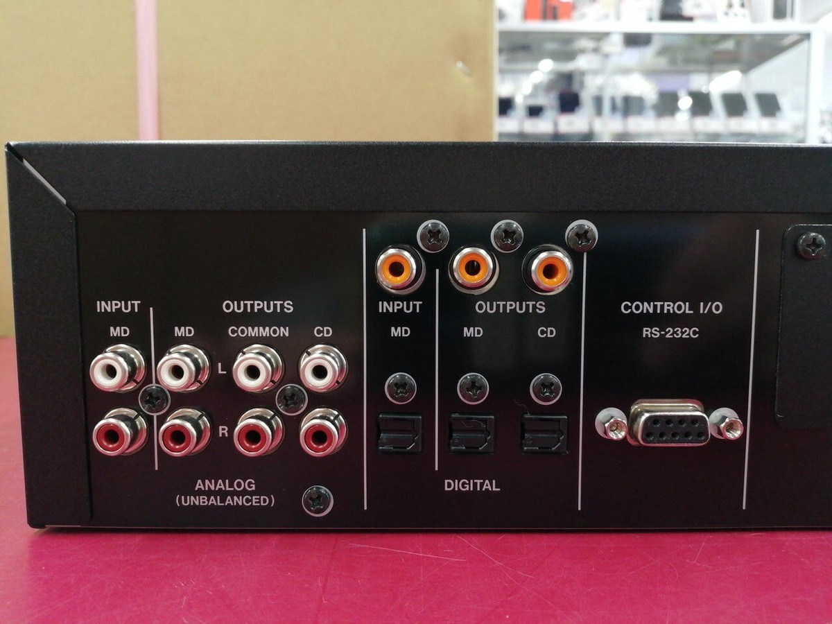 Tascam MD-CD1 MKIII Combination Minidisc Recorder/CD Player Tascam MD-CD1 MKIII Combination Minidisc Recorder/CD Player