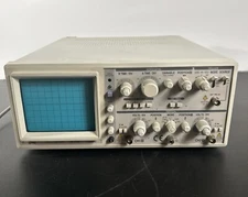 LG OS-5100 100MHz Dual Trace / 2 Channel 2ch Oscilloscope.(Power On/ For Parts)