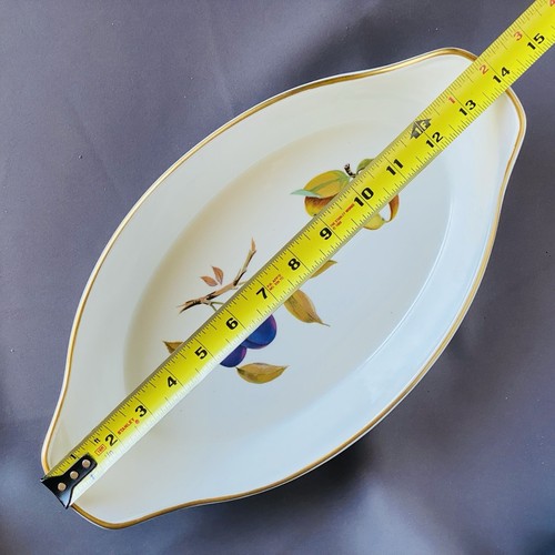 Royal Worcester Evesham Vale Oval Serving Dish 14 in “English China Fruit” - EUC - Picture 2 of 6