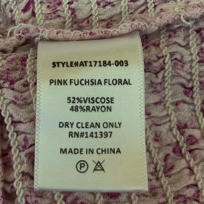 ASTR The Label Pink Floral Long Sleeve Lace Trim Smocked Crop Blouse Top Sz L - Image 4 of 4