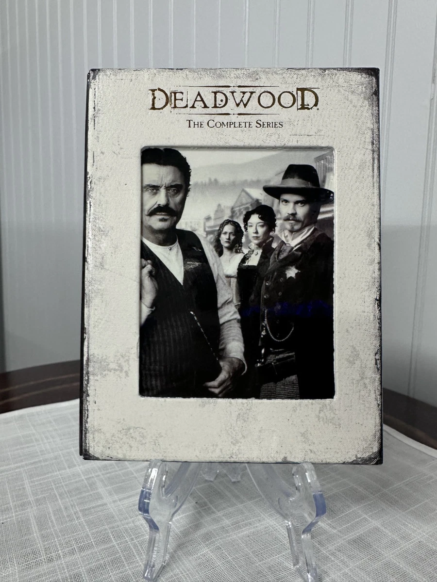(未使用･未開封品)　Deadwood - The Complete Collection [Blu-ray] [Region Free] f4u0baa Deadwood - The Complete Collection [Blu-ray] [Region Free] 【公式