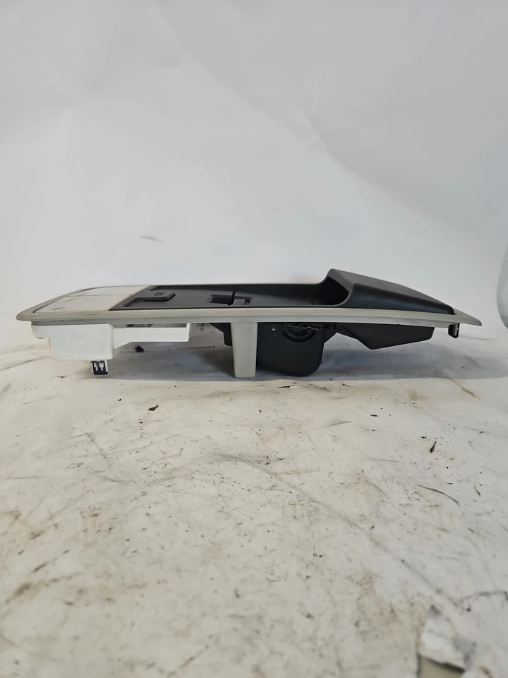 2004-2007 FORD FREESTAR OVERHEAD CONSOLE DOME LIGHT 3F23-19A548-AB OEM Grey Foto 3 de 4