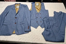 Marc Darcy Men's Suit