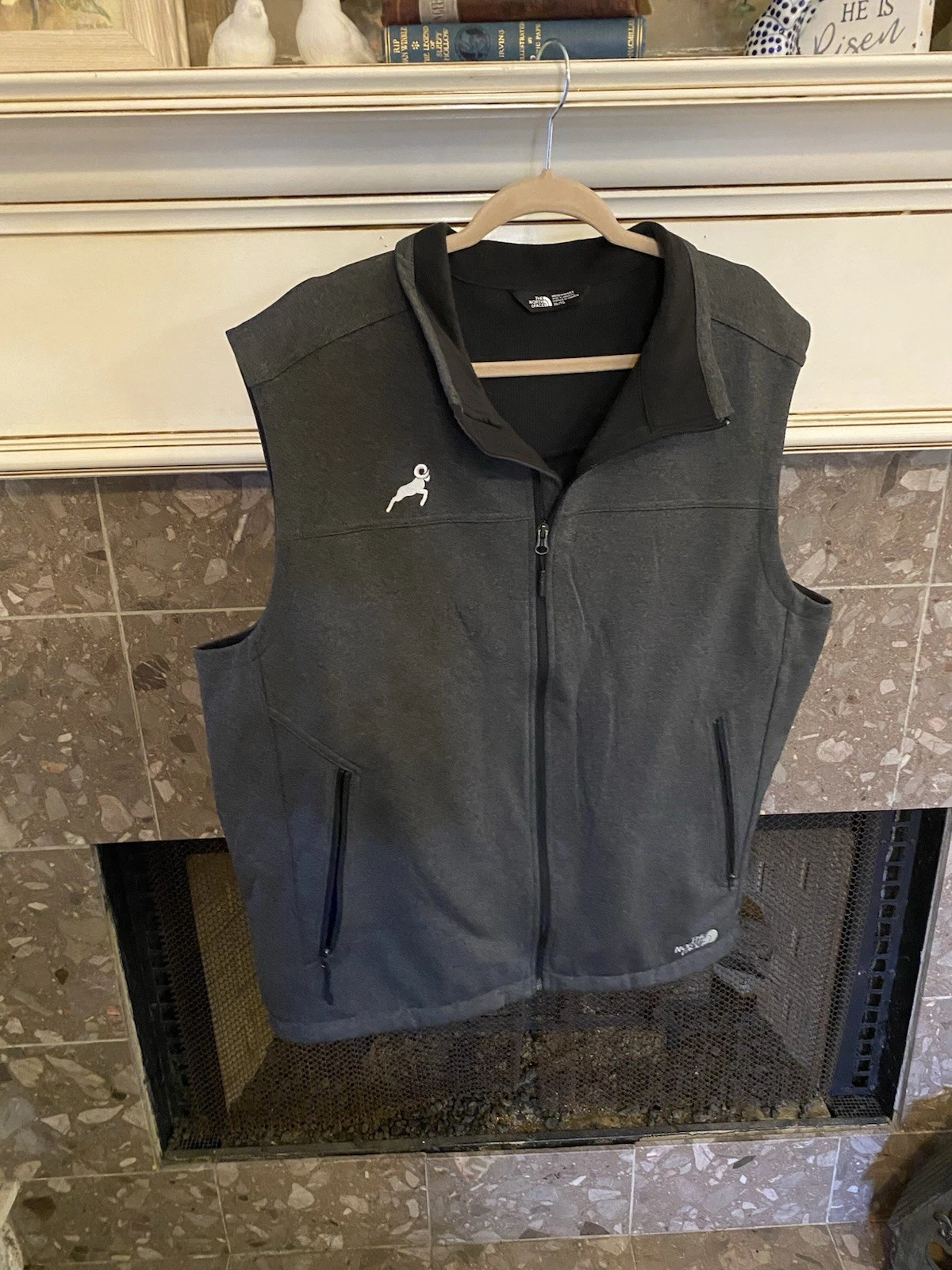 The North Face Windwall Vest Mens XL Softshell Full Zip Dark Gray Ram Logo