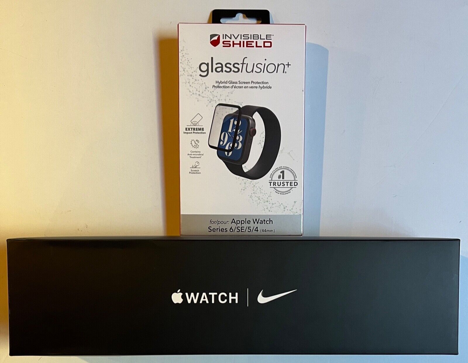 Ciro hyppigt Forkert Apple Watch Nike Series 5 44mm Space Gray LTE Cellular Black Band Bundle  Zagg | eBay