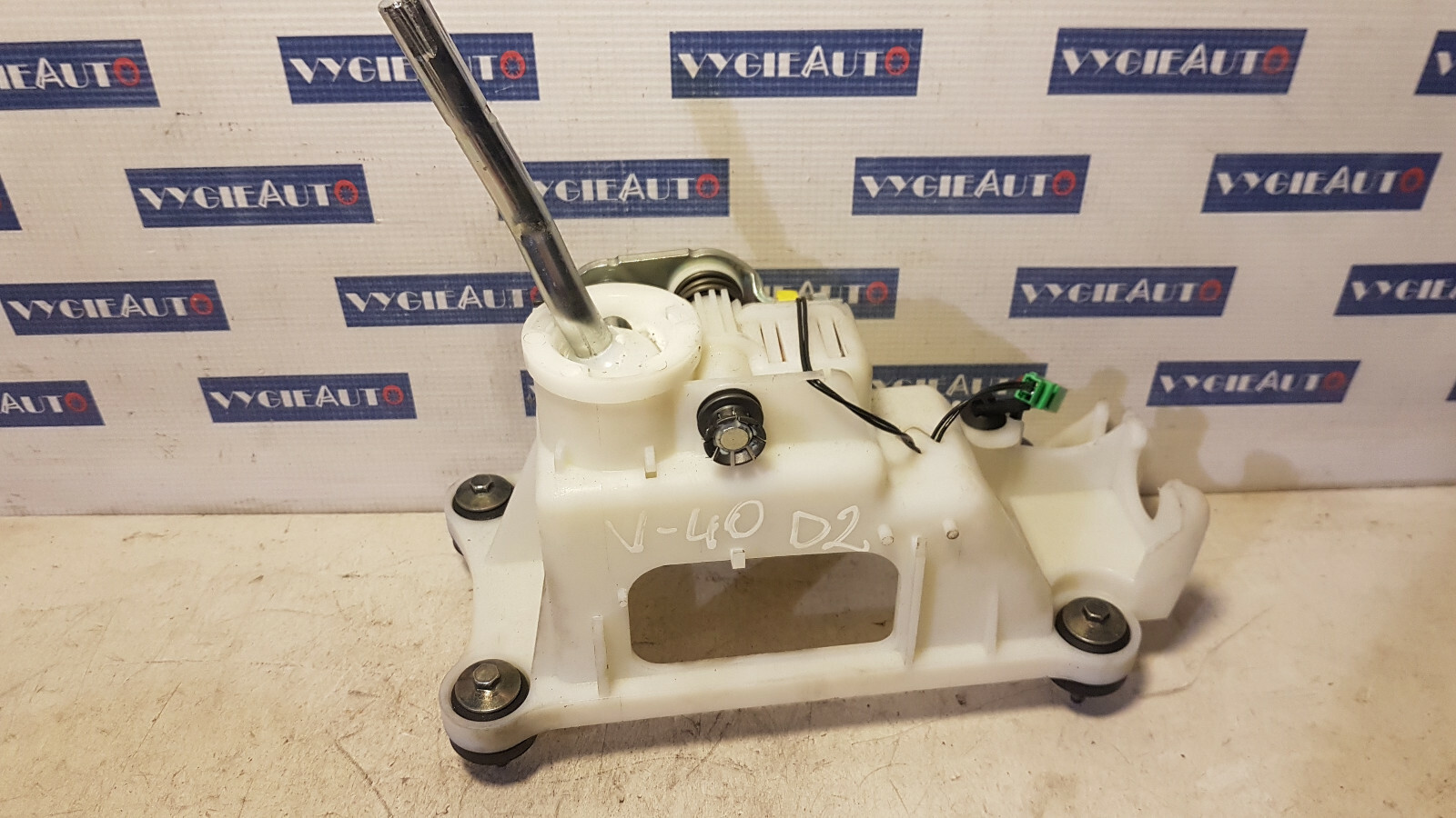 2014-2020 VOLVO V40 M/T MANUAL GEAR SHIFTER SELECTOR 31437822 OEM 
