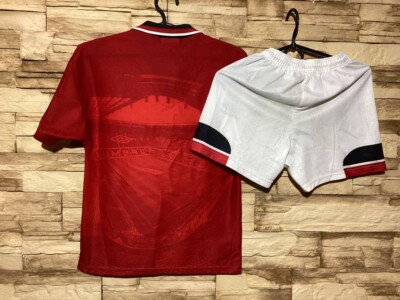 Maillot Et Short Manchester United Domicile 1994-1996 Umbro Taille L Garçons - Occasion