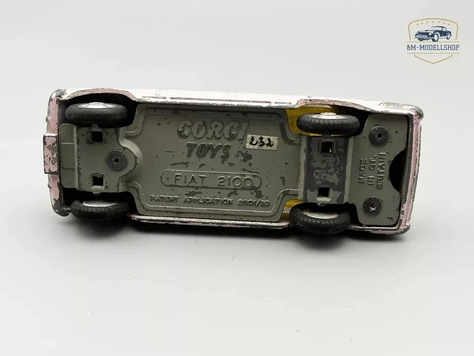 Auto vintage FIAT 2100   SCALA 1/43 - Immagine 4 di 4