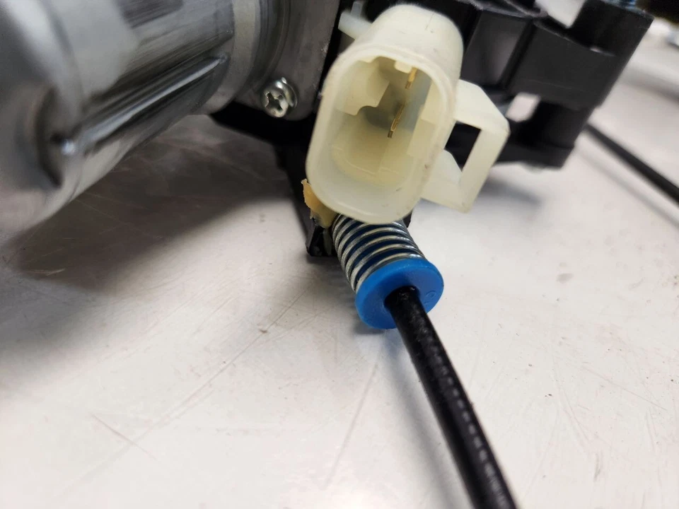 Chevrolet HHR 2011 regulador de ventana de pasajero delantero derecho con motor Foto 2 de 4