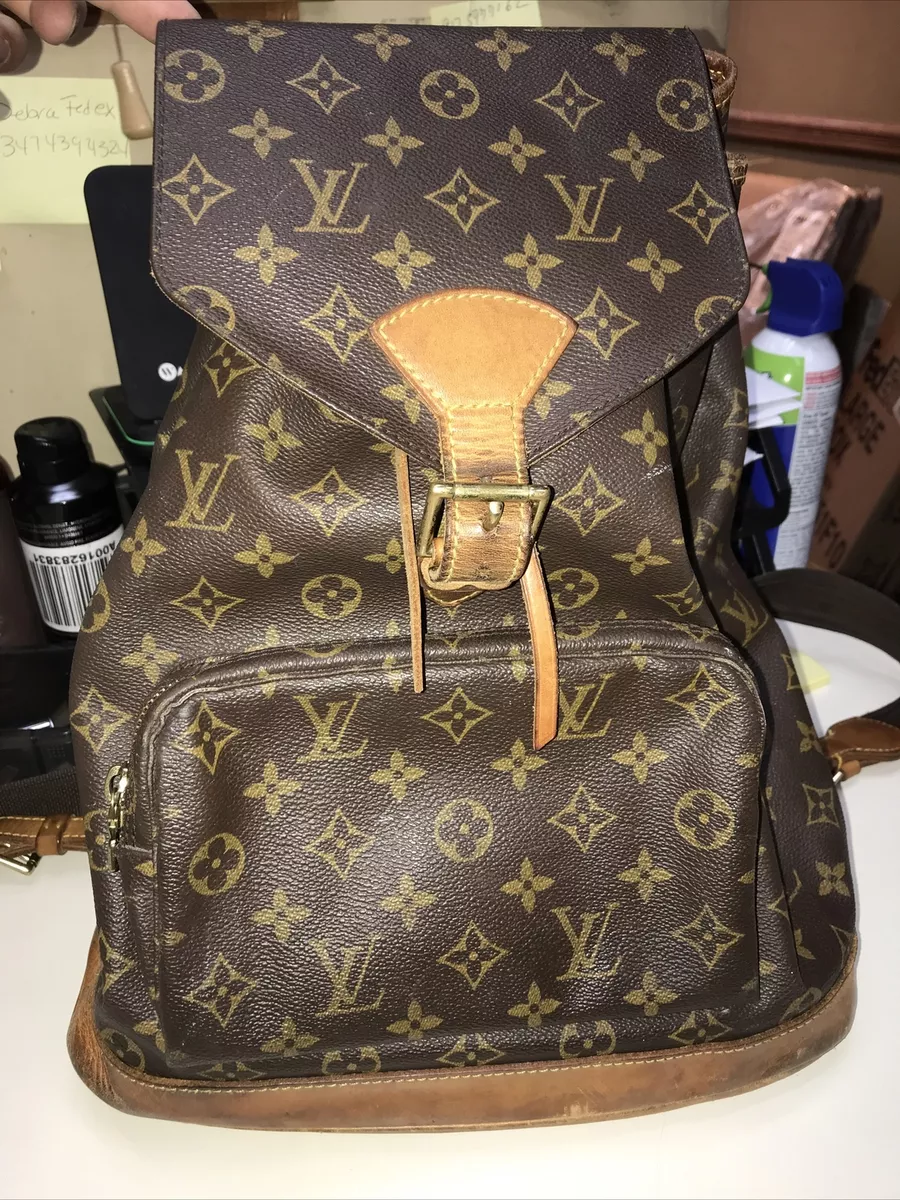 Used louis vuitton MONTSOURIS BACKPACK HANDBAGS HANDBAGS / LARGE - LEATHER