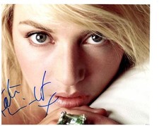 Kate Winslet Signed Autographed 8x10 Blonde Photo