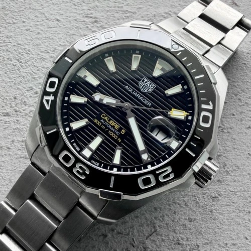 Tag Heuer Aqua Racer 300M WAY201A Calibre 5 Movement