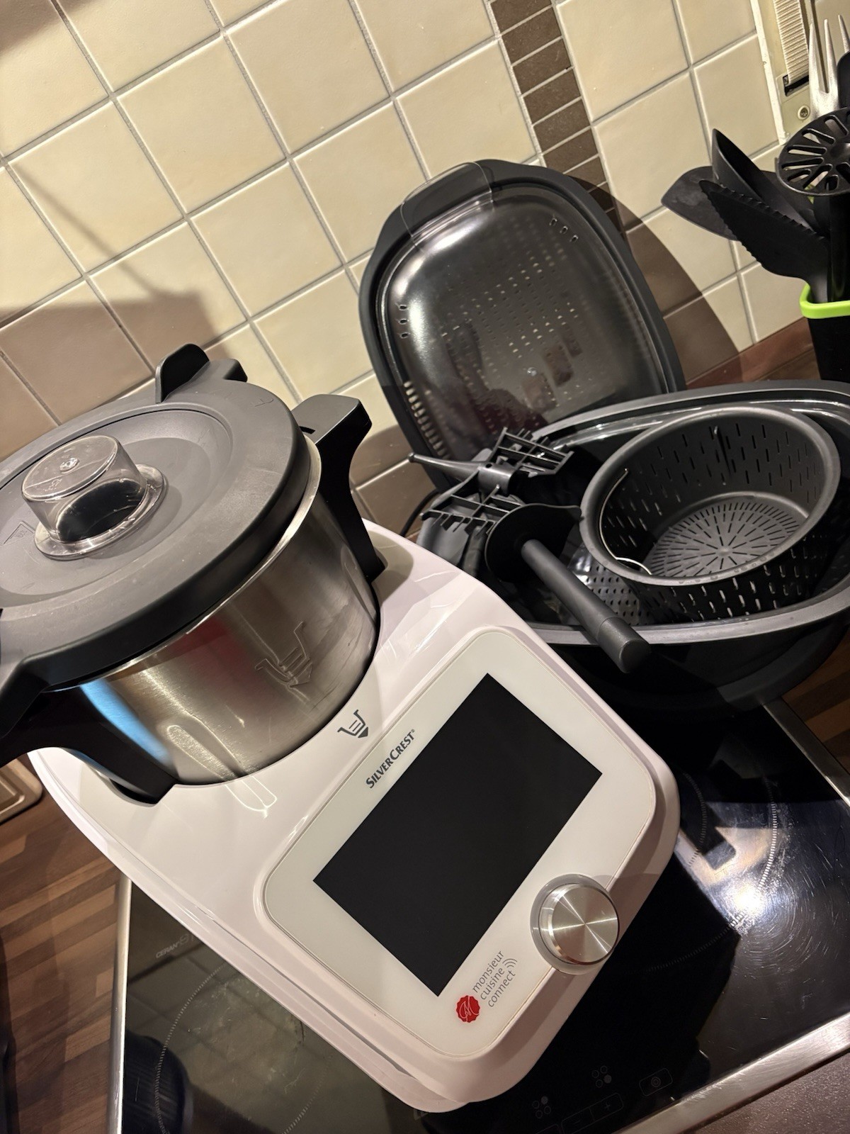 Silvercrest Monsieur Cuisine Connect Küchenmaschine mit Zubehör