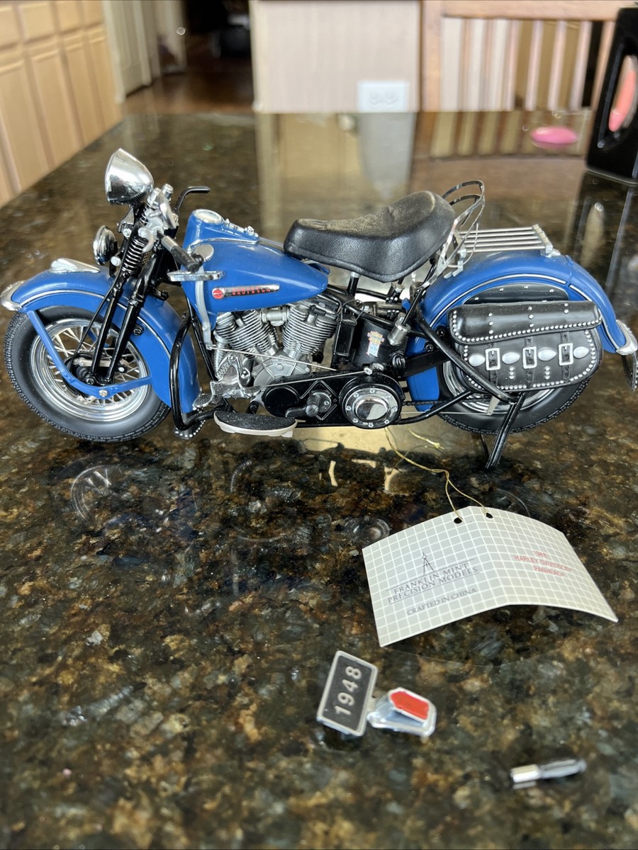 Franklin Mint 1948 Harley-Davidson Panhead Motorcycle 1:10