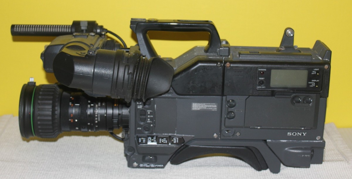 SONY DXC-D30 EDW-75 13倍レンズEDベータ業務用カメラセット SONY DXC-D30 EDW-75 13倍レンズEDベータ業務用カメラセットの通販