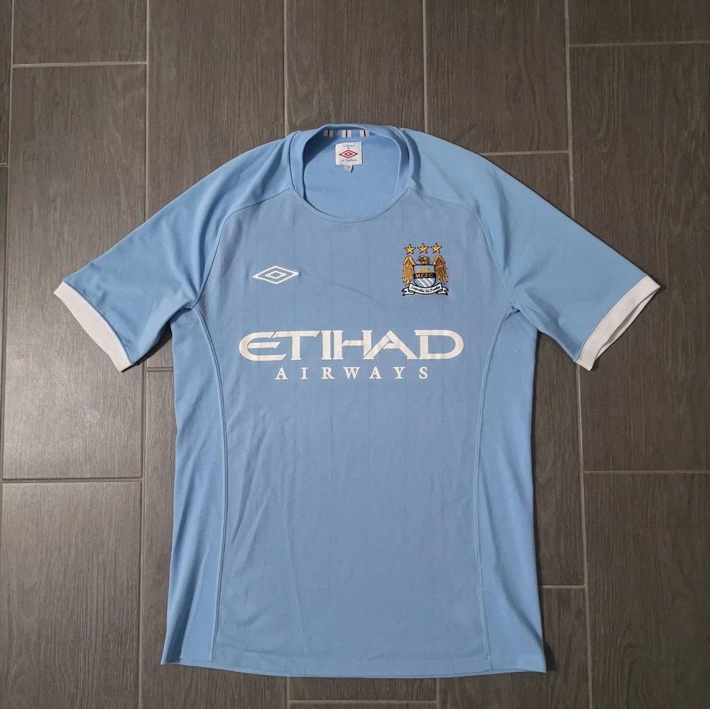 Vintage 2010/11 Manchester City Trikot Größe: M Fußball Streatwear Umbro Fans