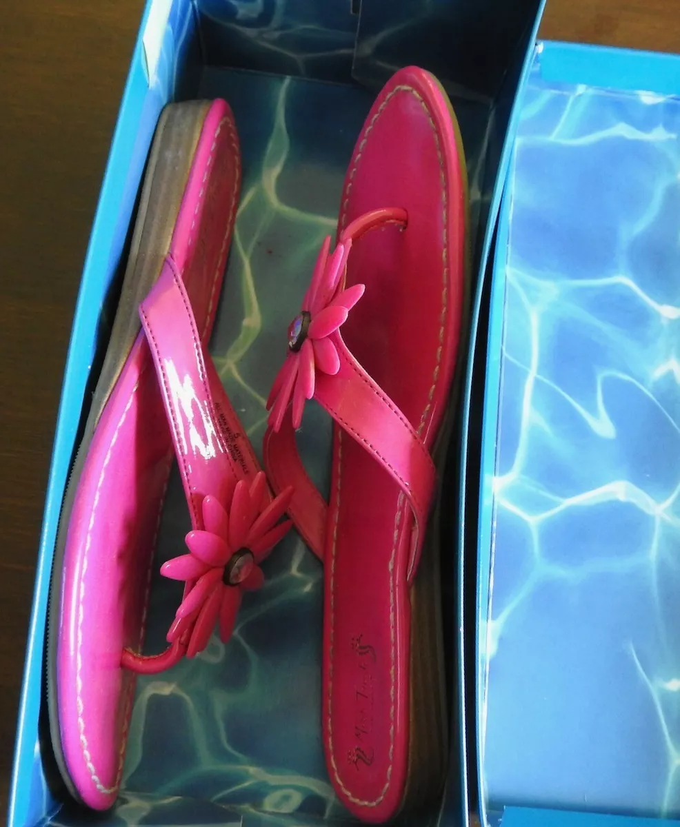 MISS TRISH Pink SANDALS for Target Size 5 Women s Flower