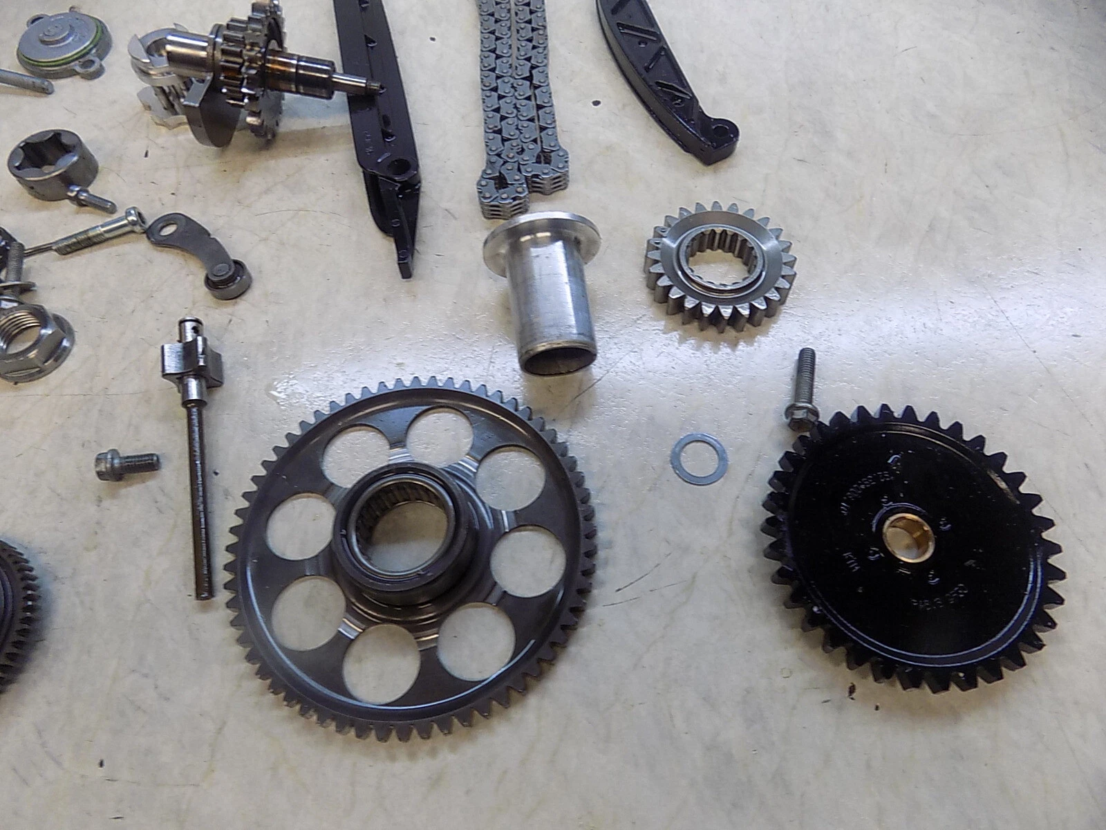KTM 250SXF Engine Parts Gears hoses misc parts covers  250 SXF 2020 eng