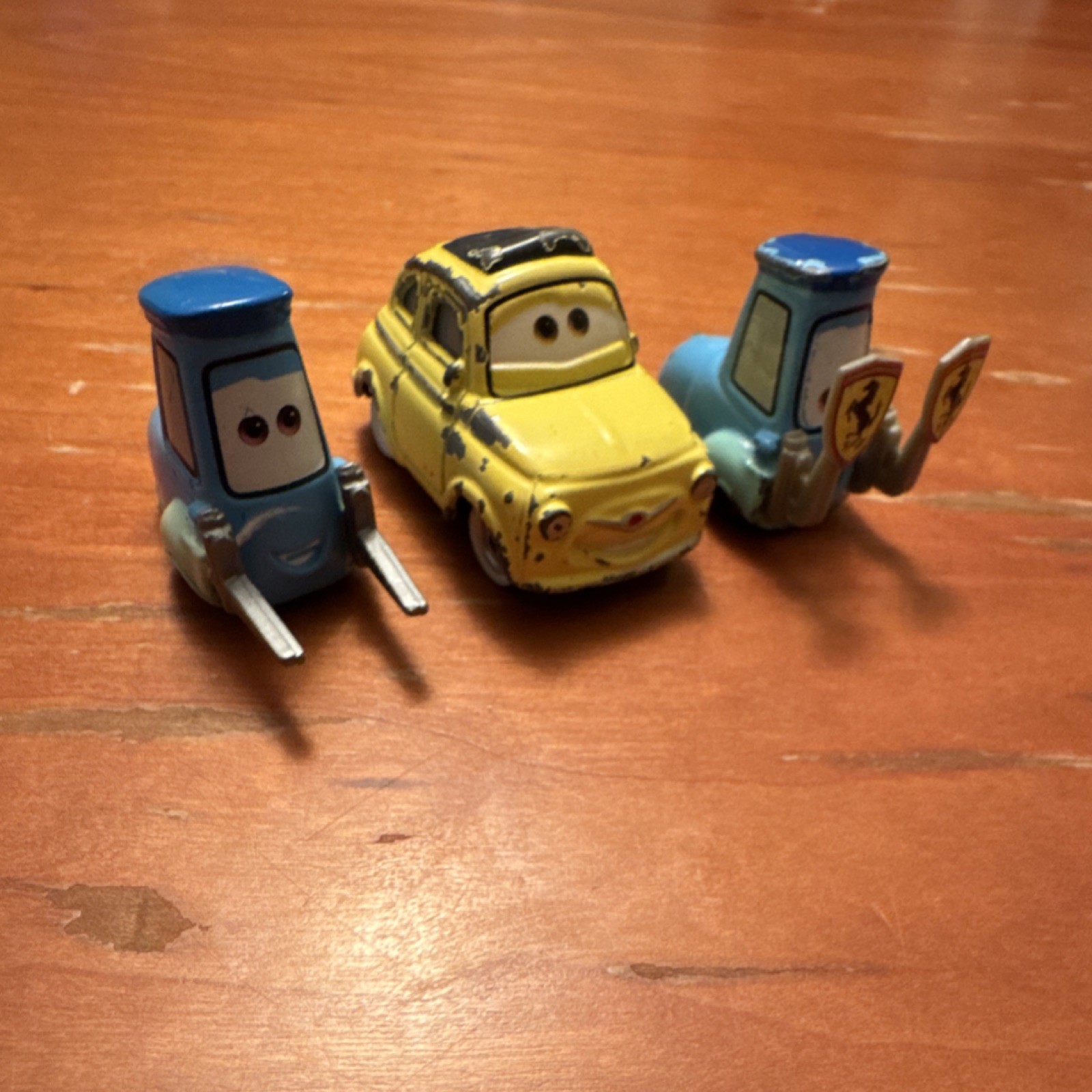 S Luigi And Guido Figurine Set - Yellow And Blue Characters