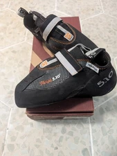 Five Ten Team 5.10 climbing shoes Size 8.5M  41.5 EU NOS New Old Stock 