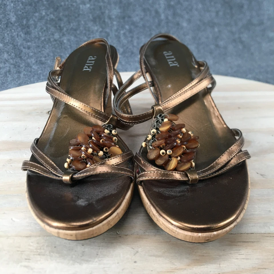 Sandalias A.N.A para mujer 8 M con cordones de cuero dorado informales hebilla cuña punta abierta Foto 4 de 4