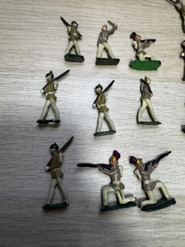 17 - Vintage Small Lead Toy Soldiers - Homecast - Picture 10 of 12
