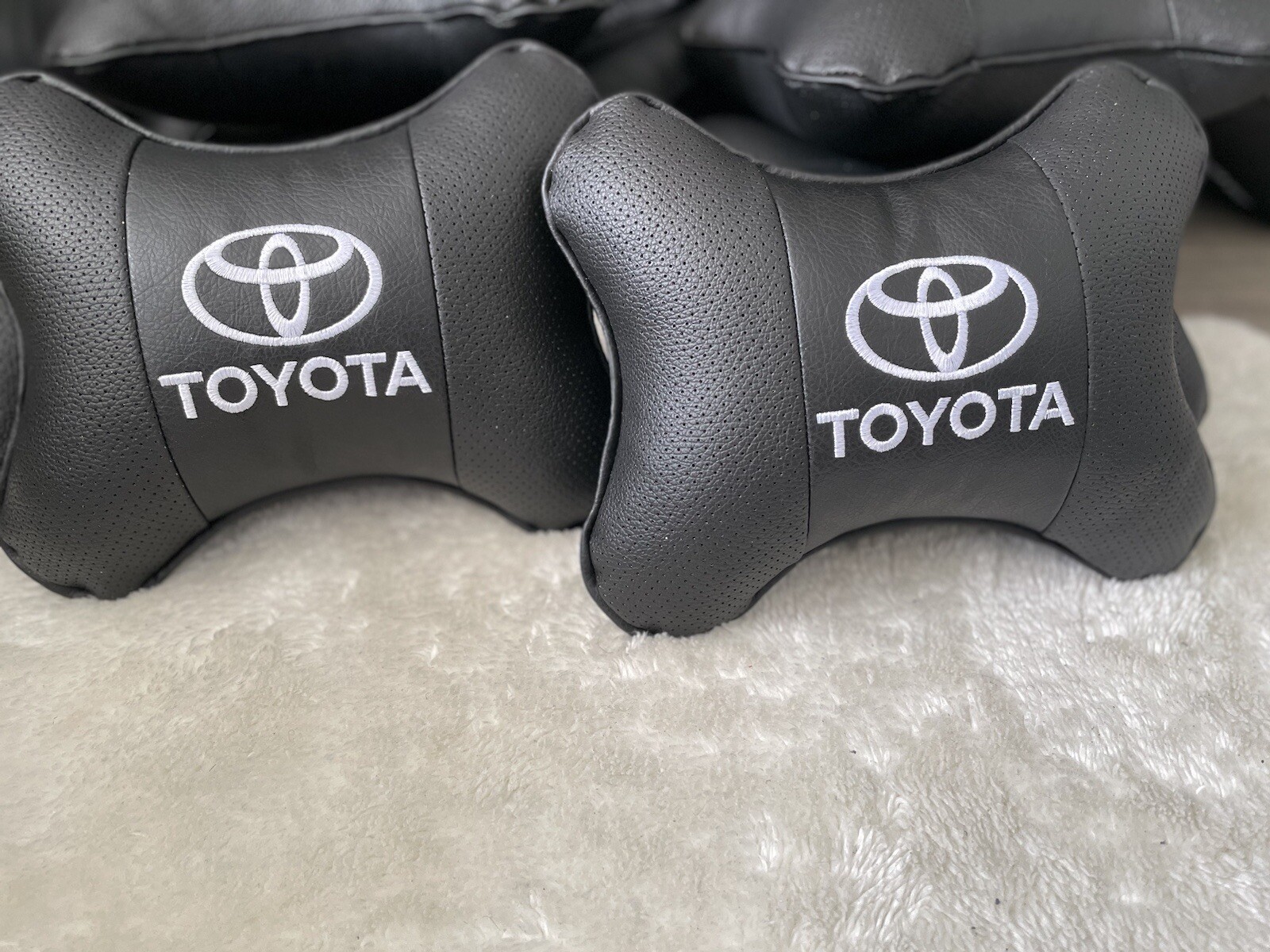 Coussin voiture Toyota lot de 2 appuis-tête noirs en cuir écologique pour nuque