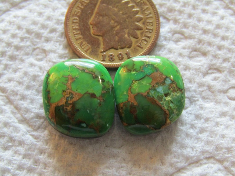 2 Green Mojave Turquoise Cabs 19 carats Mohave Gold Matrix Web Kingman cabochon