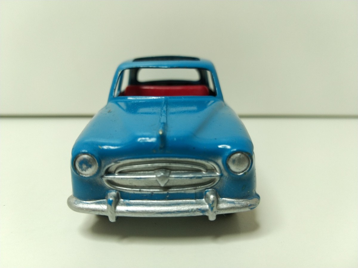 SOLIDO FRANCE SERIE Demontable Peugeot 403 Berline Grise Bon Etat D Origine EUR 39,90 - FR