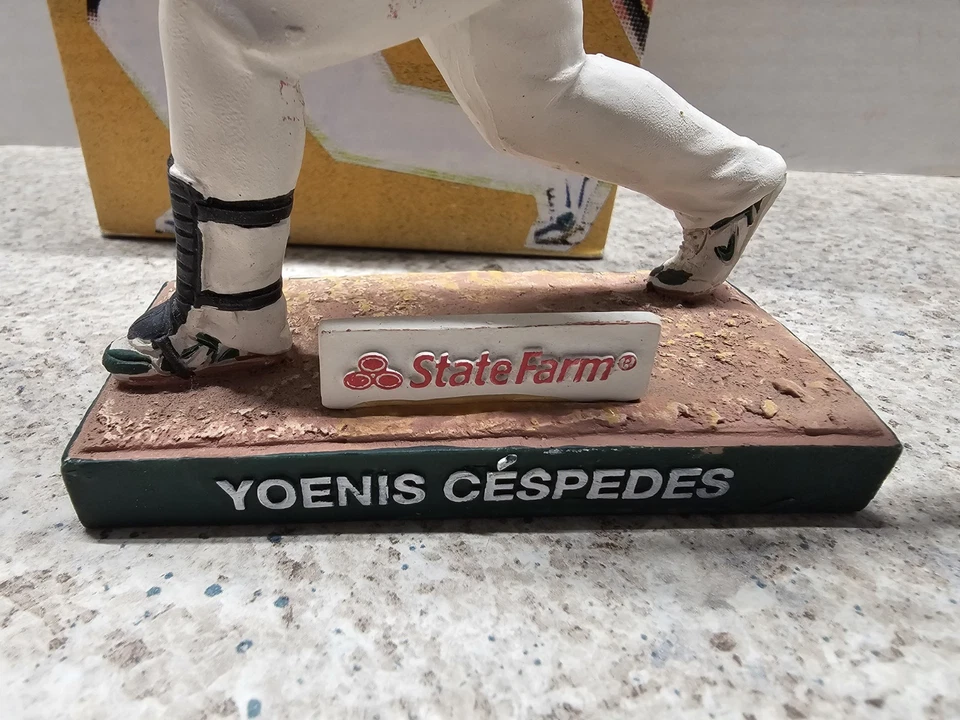 Yoenis Cespedes Oakland A's MLB 2013 SGA Bobblehead - Image 3 of 4