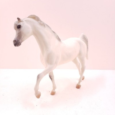 Breyer 1997 Alabaster/White Equus Bicolor Eyes Classic Arabian Stallion 983