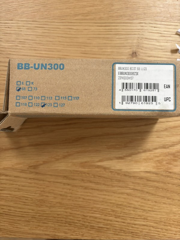 Shimano BB-UN300 68mm x 118mm Bottom Bracket