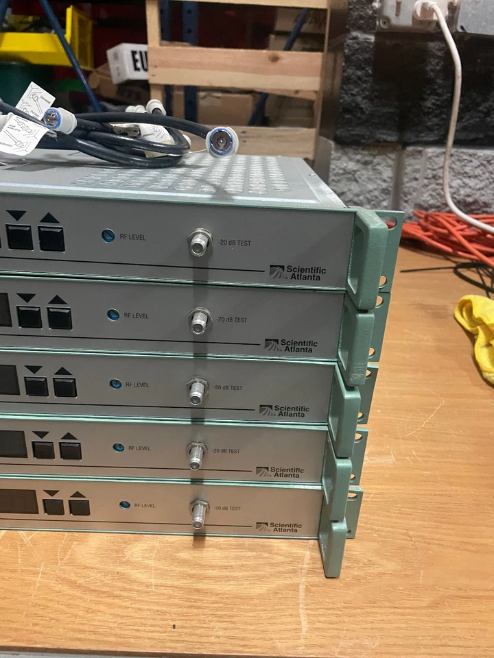 批量 5 件 经过全面测试的 Scientific Atlanta 调制器 型号 9280 — 第 4/4 张图片