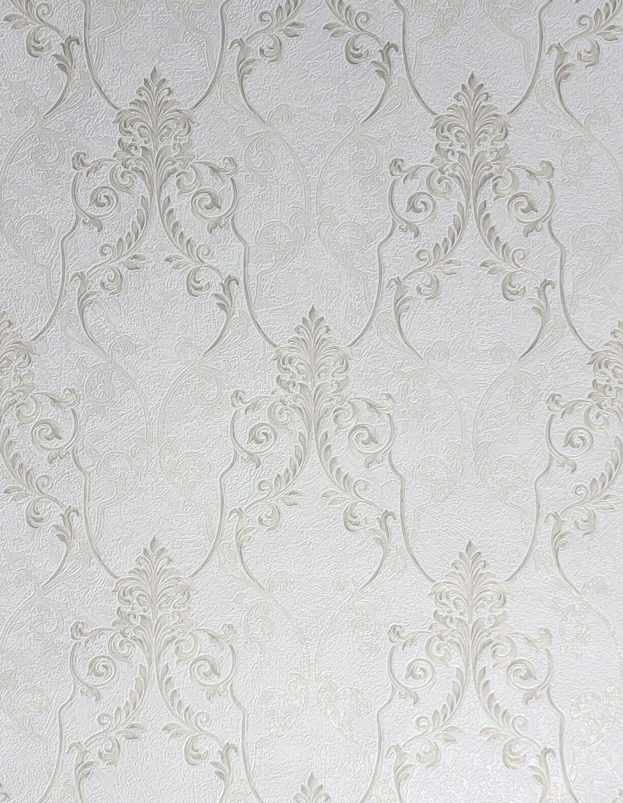 Ivory off white brass gold metallic Victorian damask Textured Wallpaper ...
