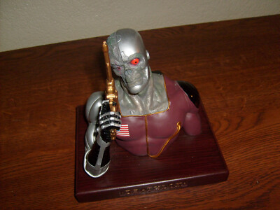 Buste en résine Dynamic Forces Marvel Earth X DEATHLOK