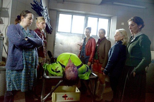 Vier Frauen und ein Todesfall (DVD) - Picture 7 of 10