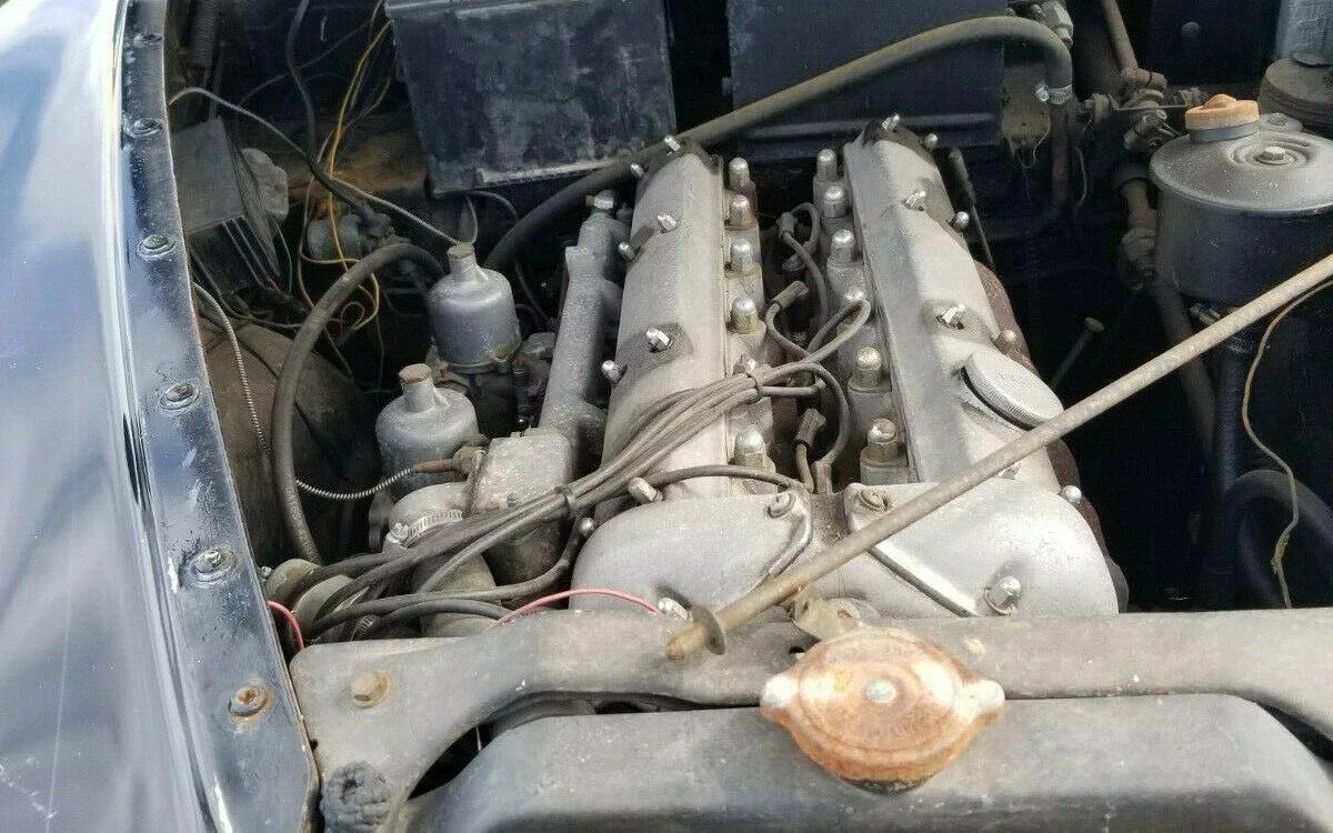 The XK engine was shared with the sports cars.