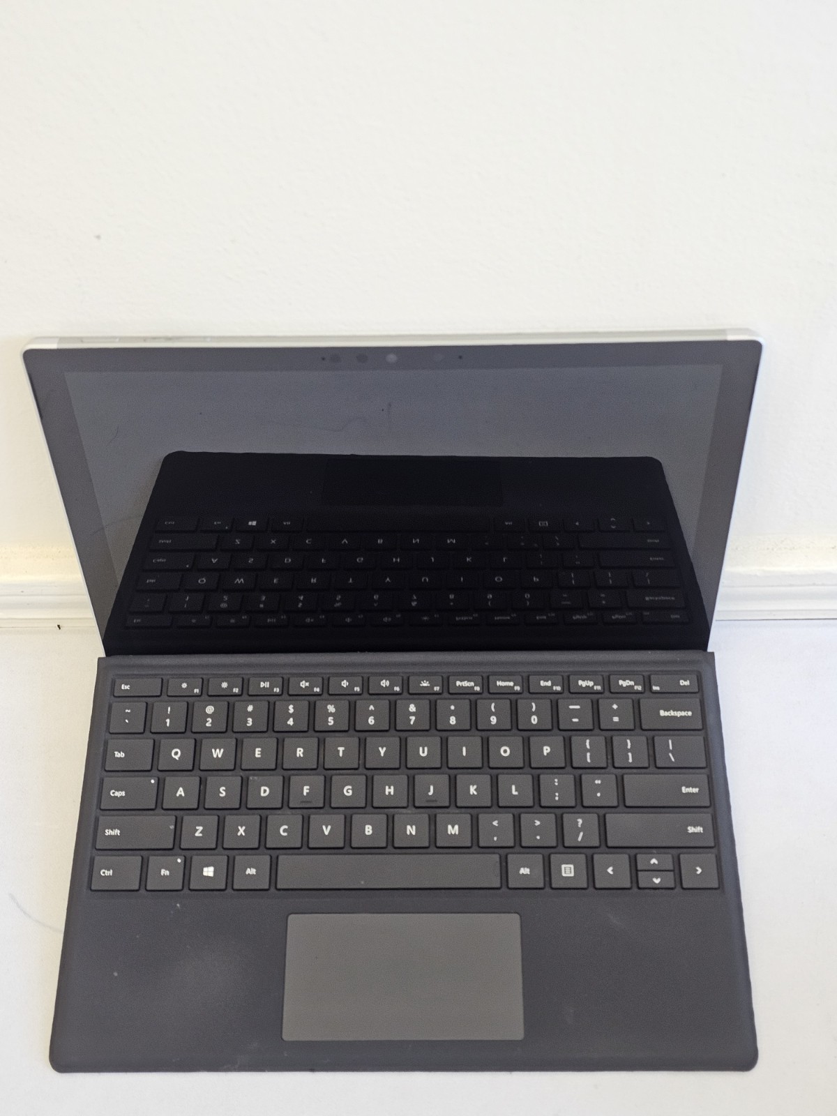 Microsoft Surface Pro 7 - Intel i5 Gen 10 - 8GB RAM - 256GB SSD - Win 10 - READ