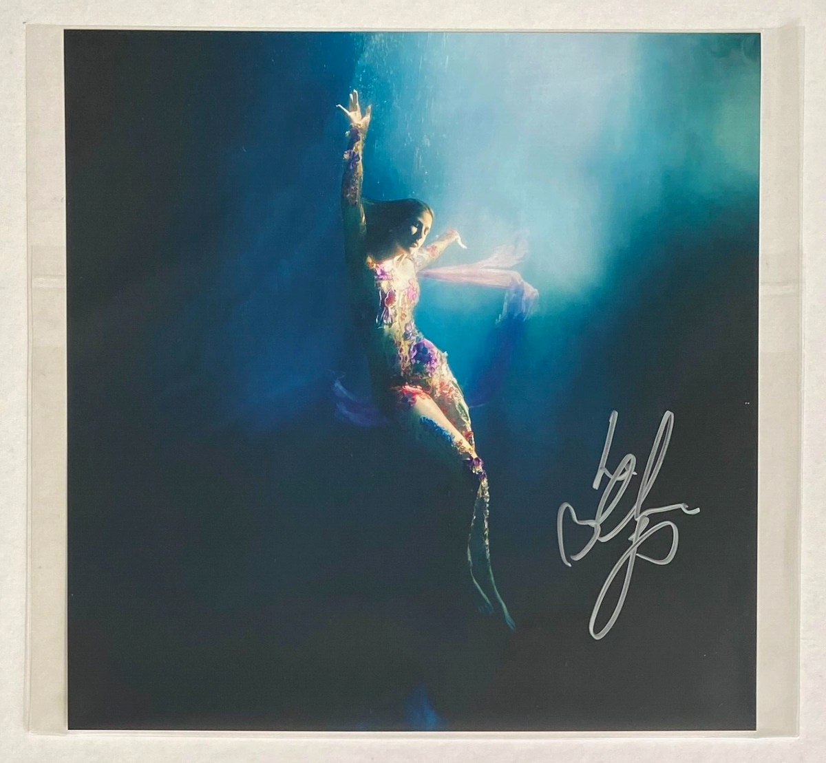 ELLIE GOULDING * HIGHER THAN HEAVEN * LIMITED DELUXE BOOK w