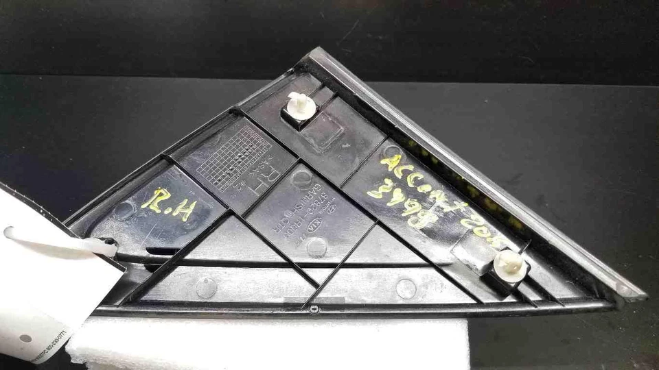 ✅ HYUNDAI ACCENT 2017 CUARTO DERECHO PANEL MOLDURA PN:87820-1R000 OEM Foto 3 de 4