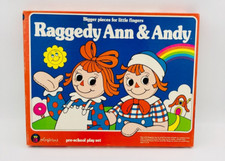 Raggedy Ann  Andy Pre-School Play Set Colorforms 8107 Open Unused 1980