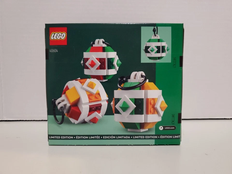 LEGO Seasonal: Christmas Decor Set (40604) New in Sealed Box! - Image 2 of 4