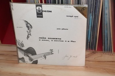 Joao Gilberto / O Amor, O Sorriso E A Flor