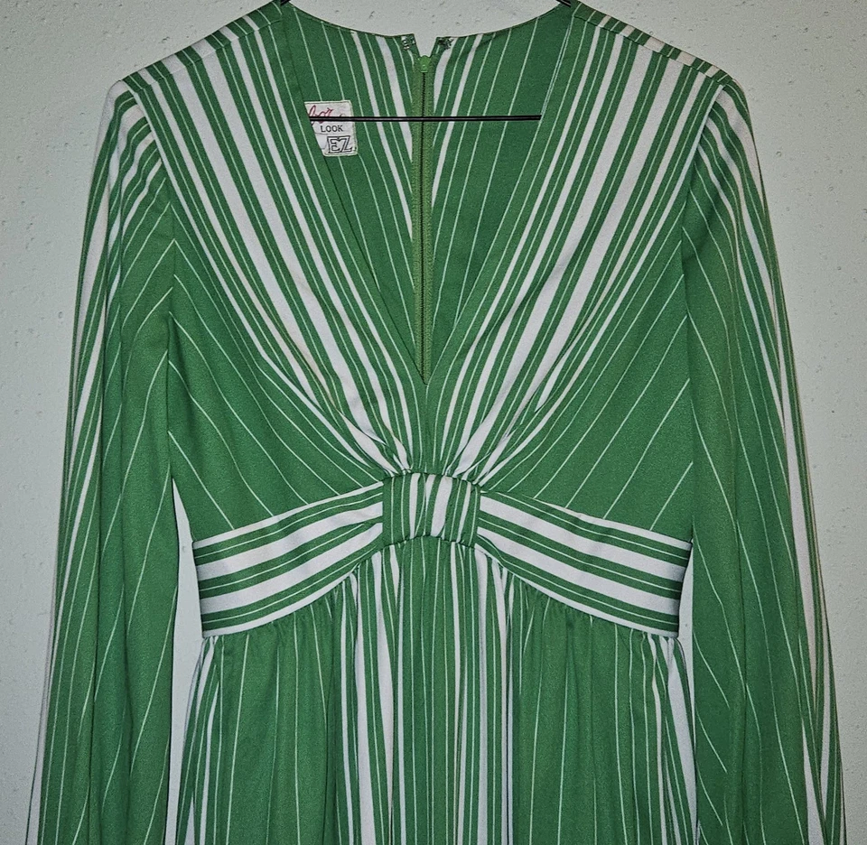 The Eva Gabor Look By Estevez Green & White Dress, Vintage From 70's - Image 2 of 4