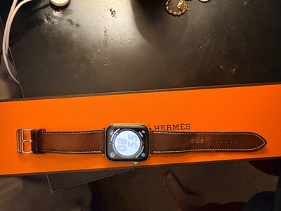 Authentic Apple Watch Hermès Series 5 - Brown Single Tour Leather - Complete Box
