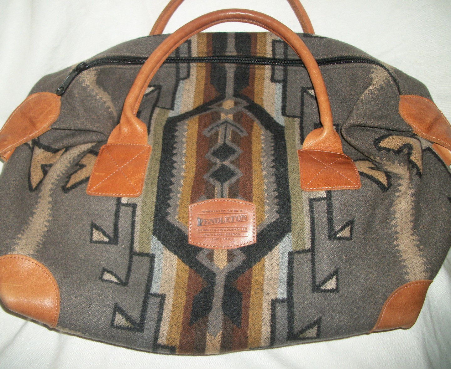 PENDLETON WOOLEN MILLS WOOL LEATHER WEEKENDER BAG… - image 3